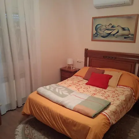 Exclusive Virginia Lloret de Mar